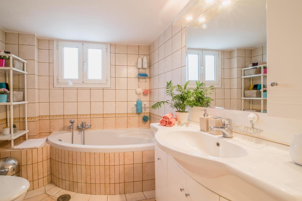 Glyfada'S Central Apartment Ateny Zewnętrze zdjęcie